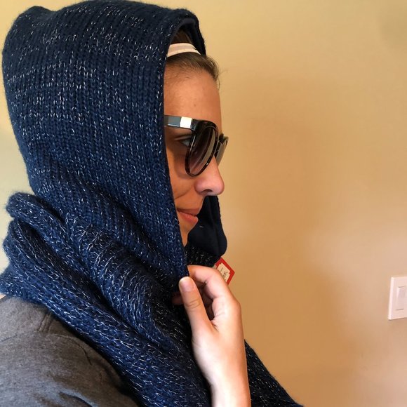 NWT Auburn University Hooded Infinity Scarf - Picture 3 of 8